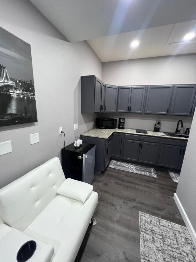 The Palm Suite Lehigh Acres Exterior foto