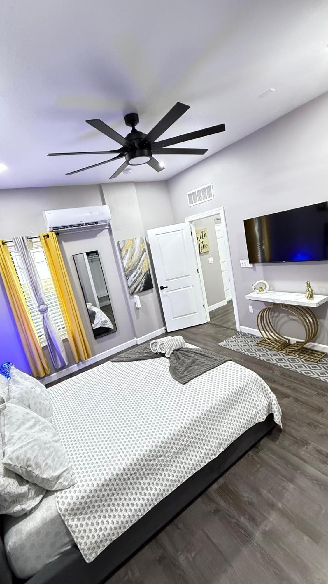 The Palm Suite Lehigh Acres Exterior foto